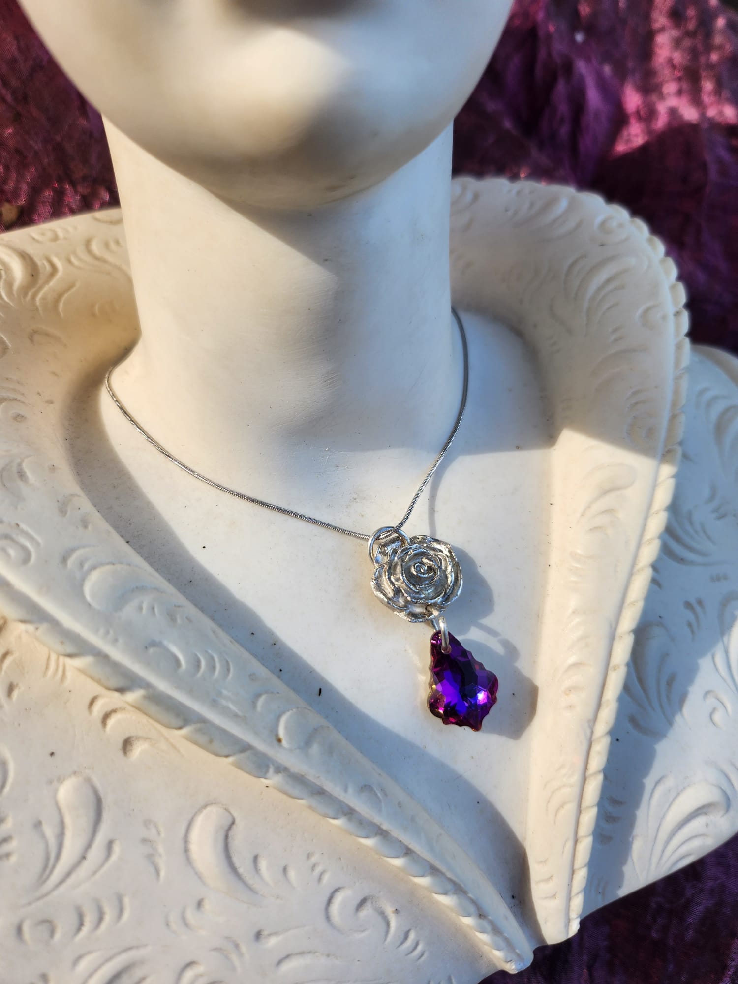Fuchsia Crystal Silver Jewelry Set – Handmade 999 Fine Silver Rose Necklace + Earrings – Luxury Fairycore Gift – Artisan Fantasy Set