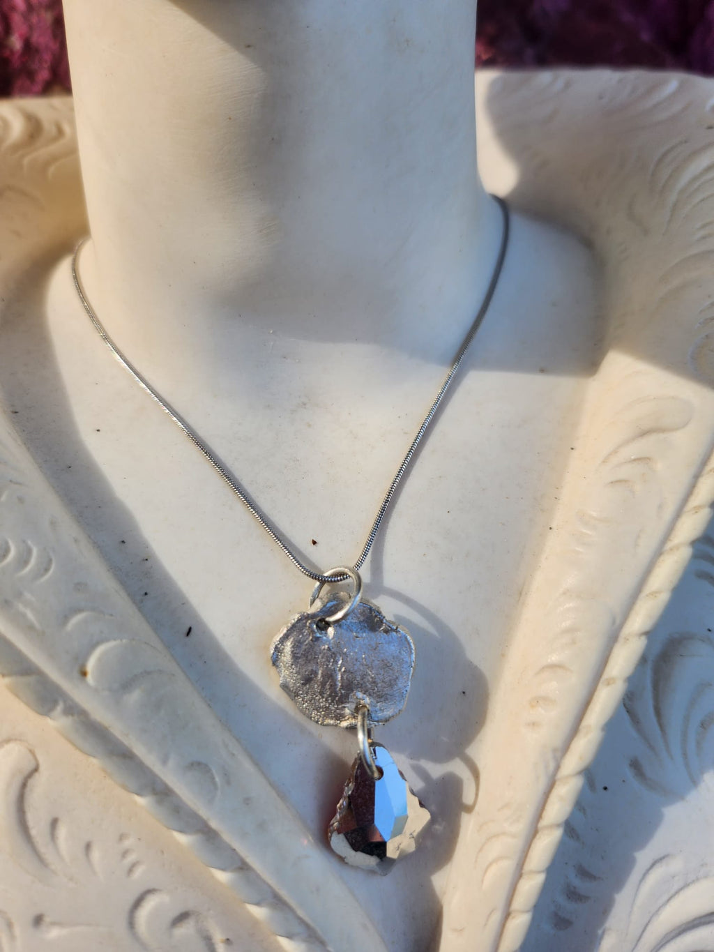 Fuchsia Crystal Silver Jewelry Set – Handmade 999 Fine Silver Rose Necklace + Earrings – Luxury Fairycore Gift – Artisan Fantasy Set