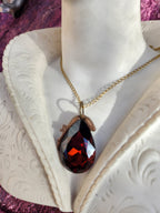 Earth Crystal Bronze Necklace – Rooted Energy Pendant – Handmade Witchcore Jewelry – Unique Rustic Gift