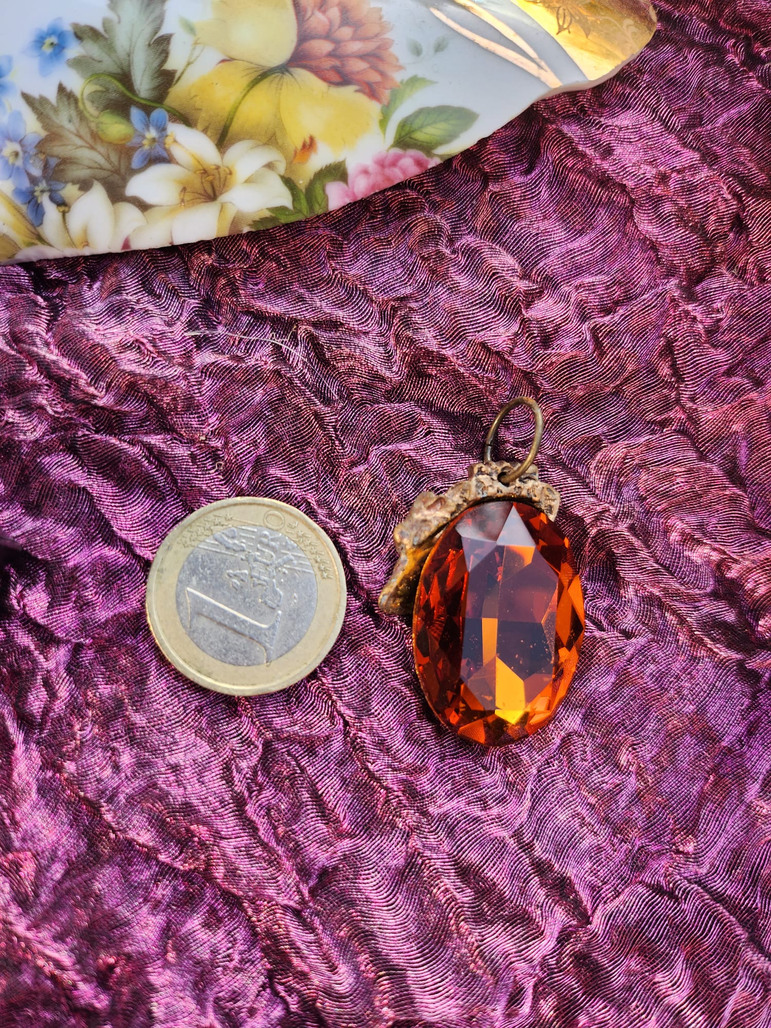 Emberlight Bronze Pendant – Large Amber Oval Crystal – Vintage Enchanted Jewelry - Handmade Oval Pendant – Colorful Fairycore Charm