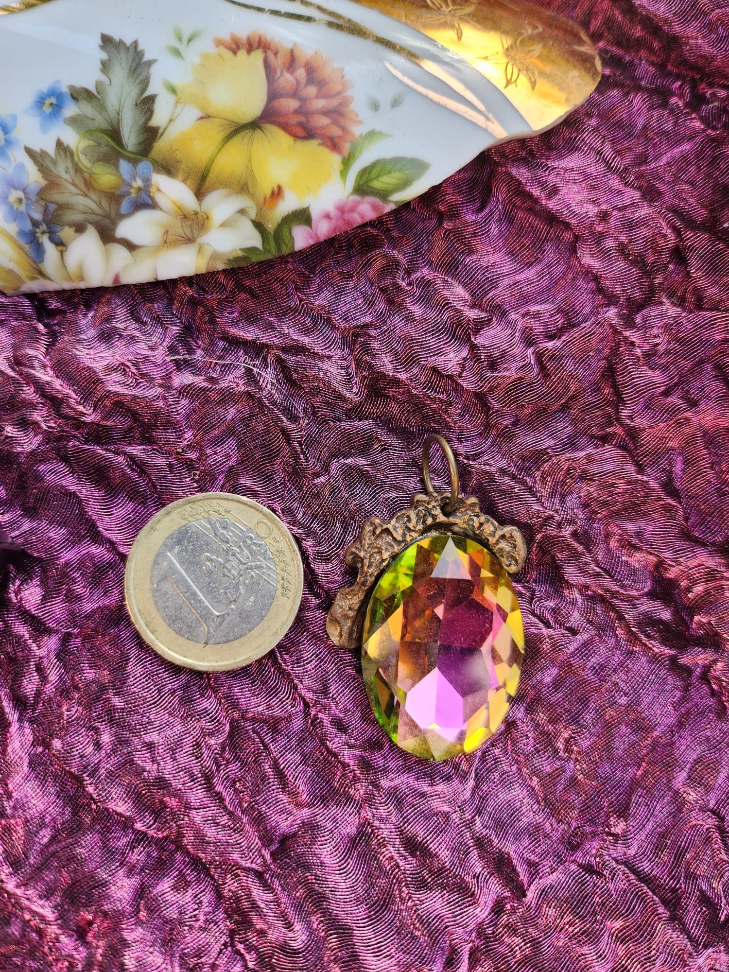 Mystic Baroque Collection – Handmade Bronze Pendant with Pink and Green Oval Crystal