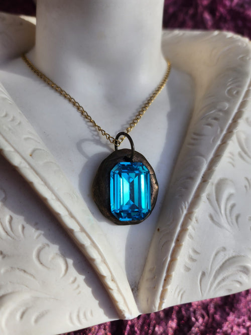 Blue Emerald-Cut Crystal Pendant – Handmade Bronze Vintage Necklace for Elegant & Boho Style