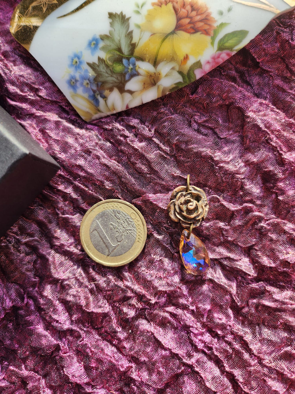 Handmade Bronze Rose Necklace with Salmon Peach Crystal – Romantic Boho Vintage Pendant