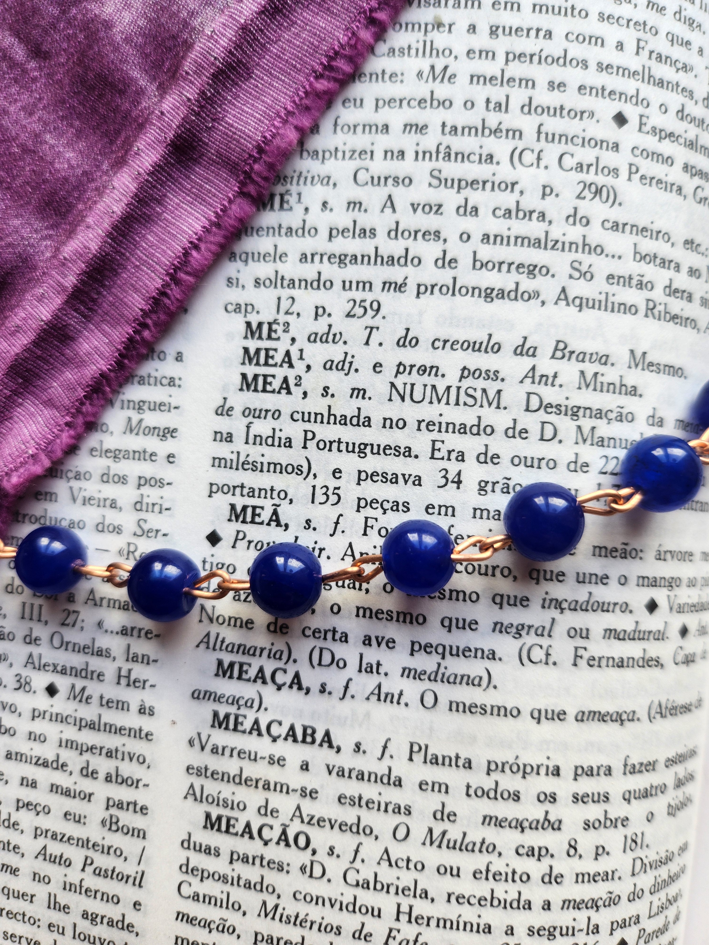 Collar de lapislázuli y cobre