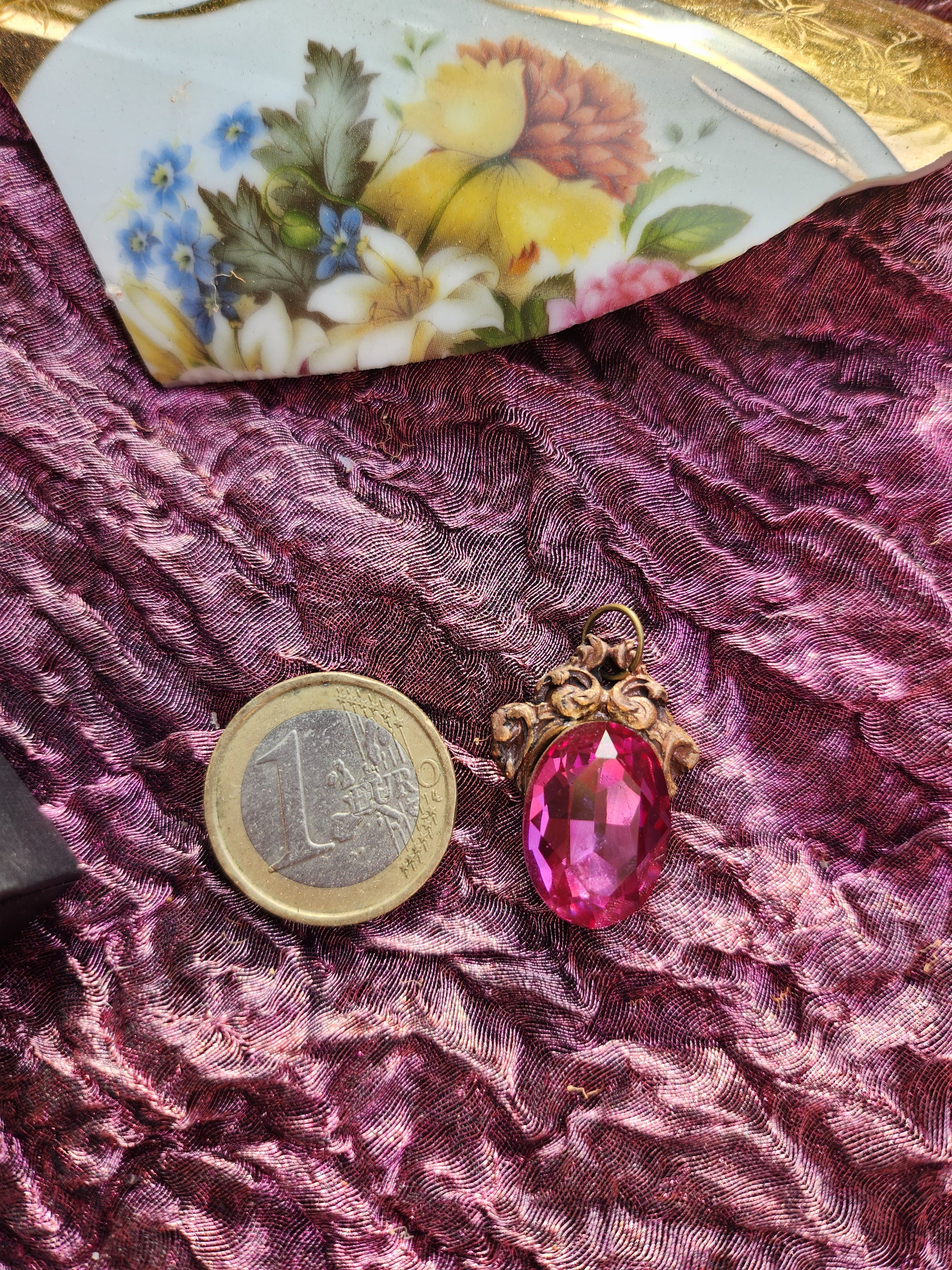 Handcrafted Bronze Pendant with Fuchsia Crystal – Unique Gothic Statement Jewelry