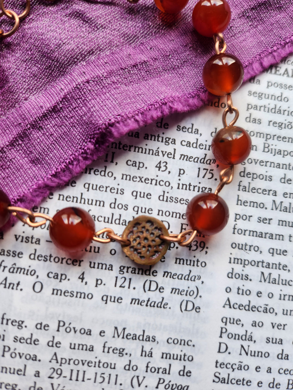 Pulsera artesanal de cornalina y cobre